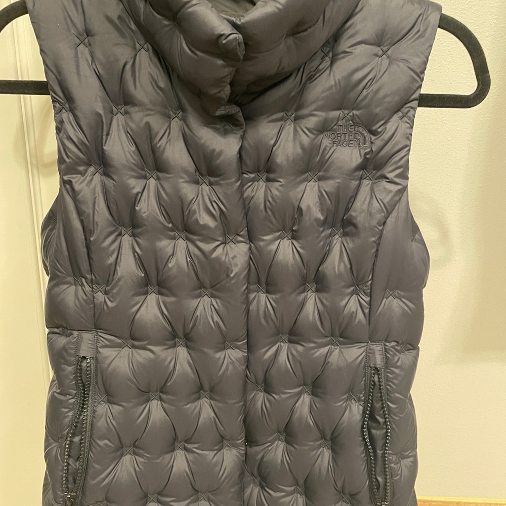 The North Face Women's Hallowdown Quilted Black Vest